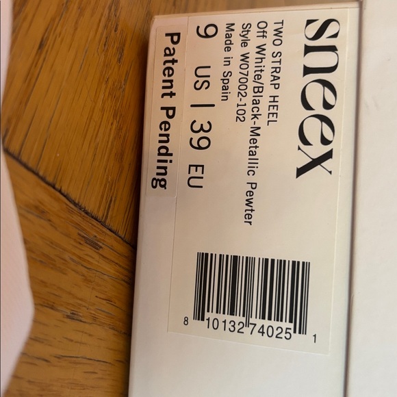 Sneex Black and off-White metallic pewter Women's Heels - Picture 9 of 9